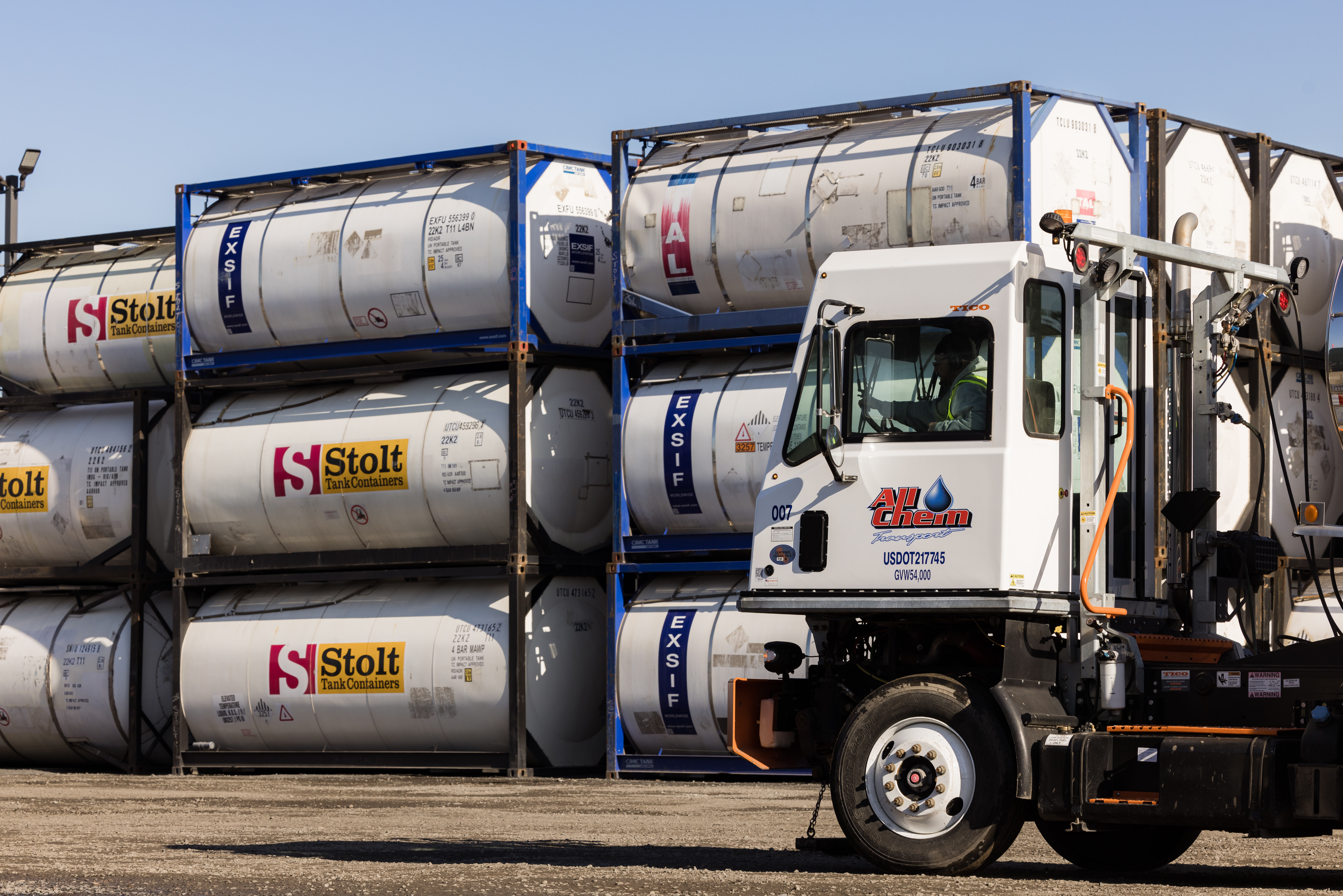all-chem-truck-and-iso-tanks